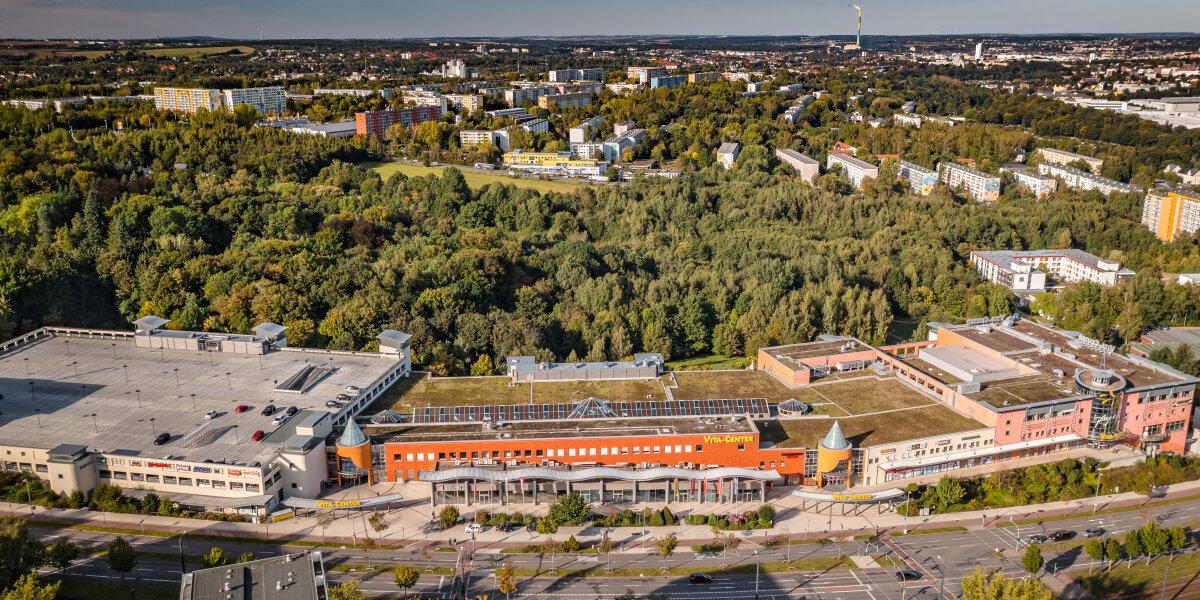 Morgenleite today, with forests and the shopping centre north of Wladimir-Sagorski-Strasse